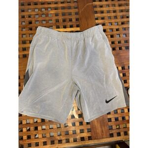Nike Dri Fit Men's Medium‎ Shorts Grey NWT